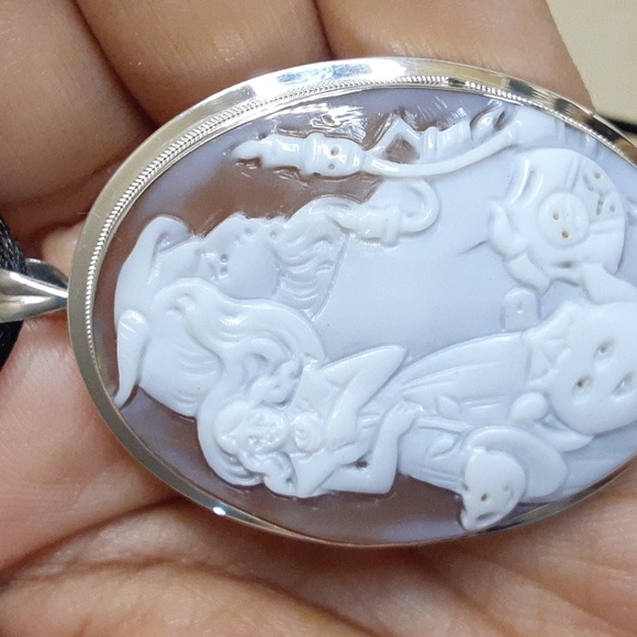925, Made in Italy, Hand Carved Cameo, Beauty & The Beast. Pendant & Brooch. - Picture 15 of 17